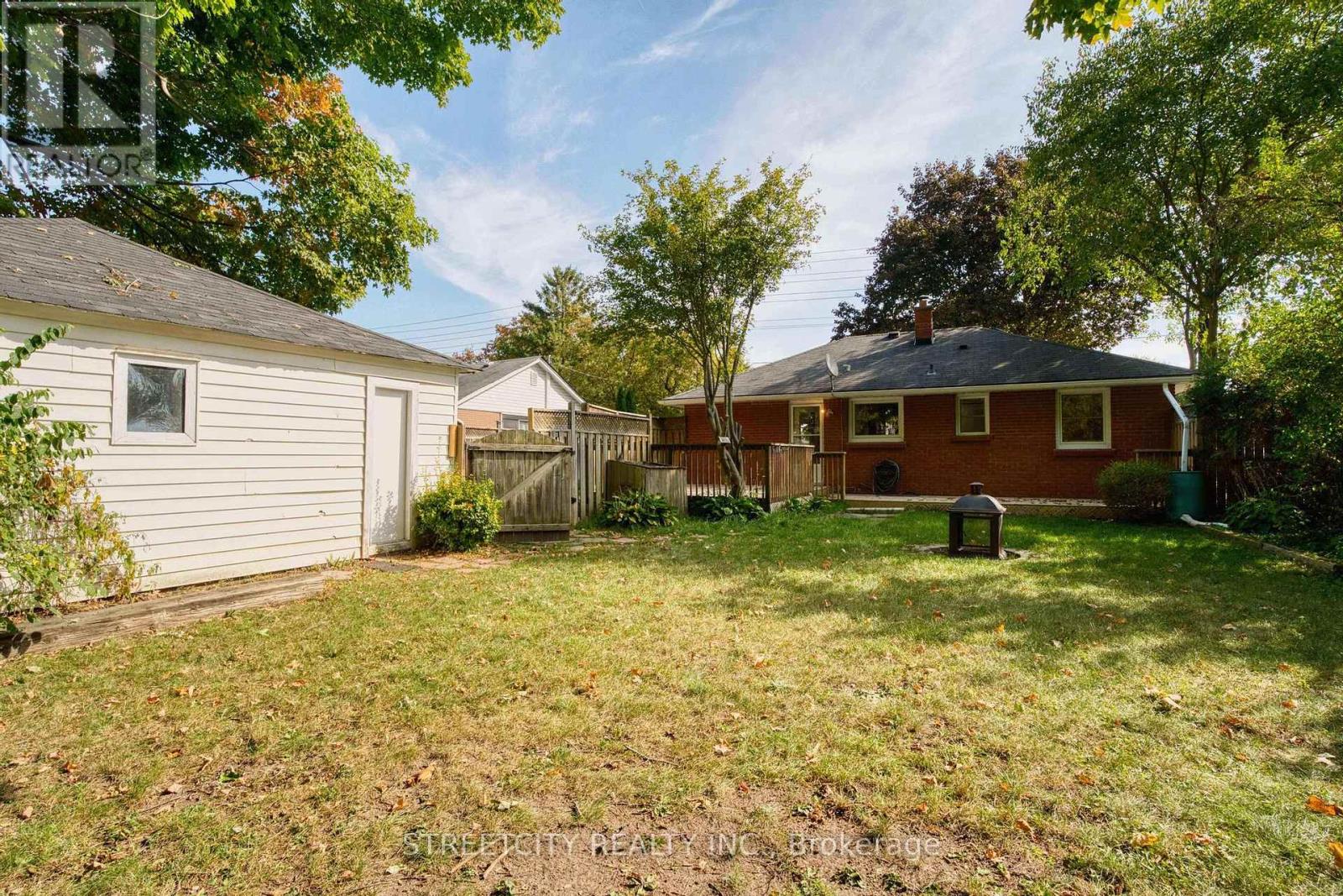 167 Trowbridge Avenue, London South, Ontario  N6J 3M2 - Photo 39 - X12415372