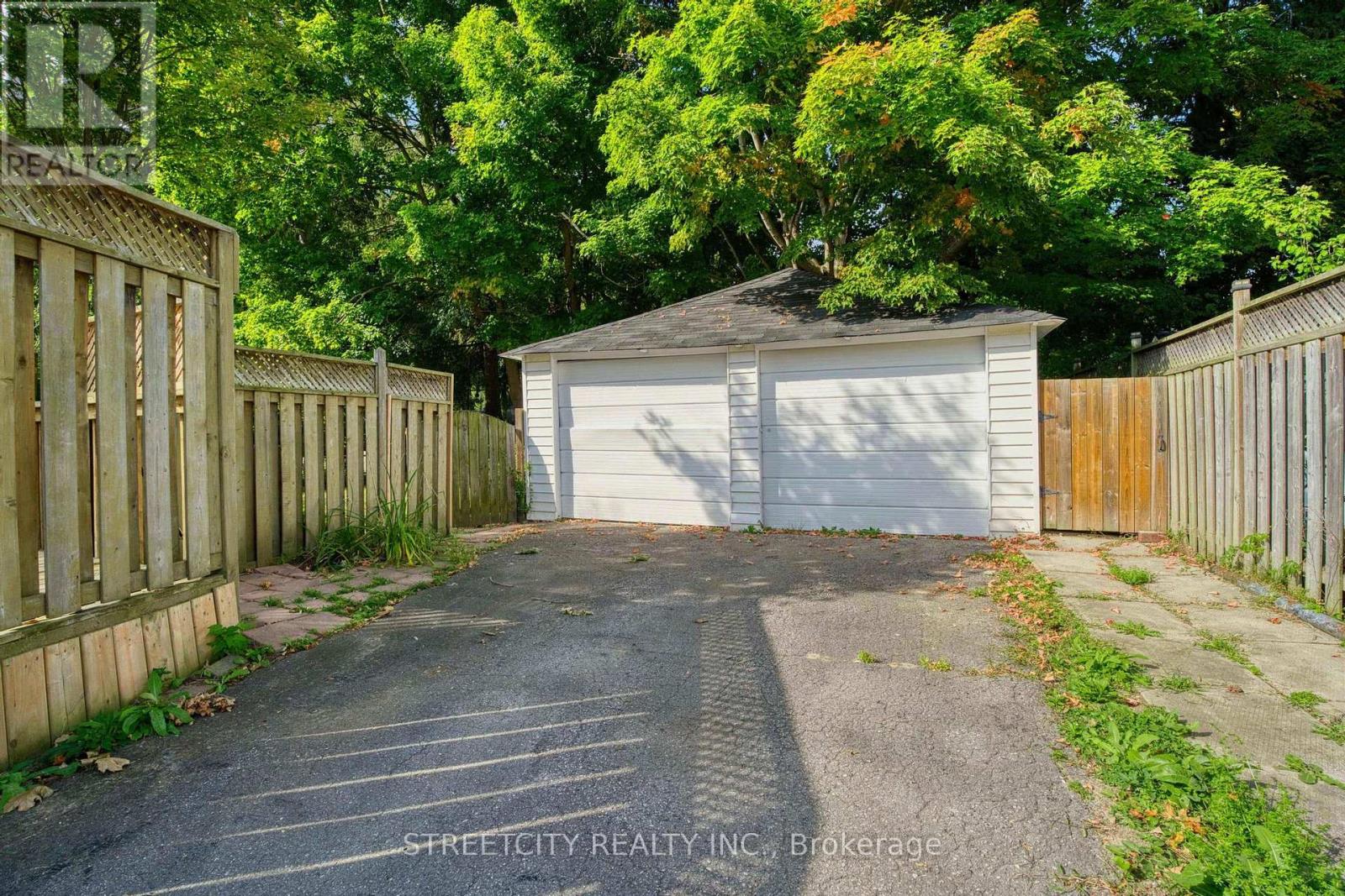 167 Trowbridge Avenue, London South, Ontario  N6J 3M2 - Photo 40 - X12415372