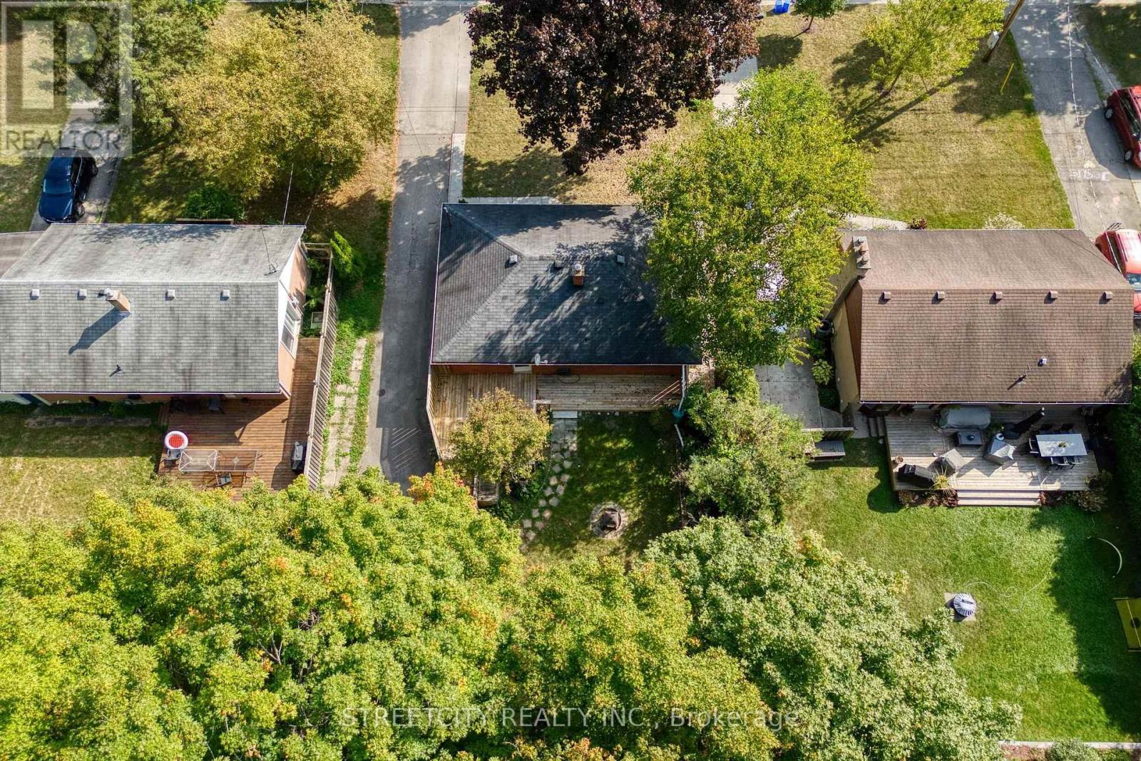 167 Trowbridge Avenue, London South, Ontario  N6J 3M2 - Photo 5 - X12415372