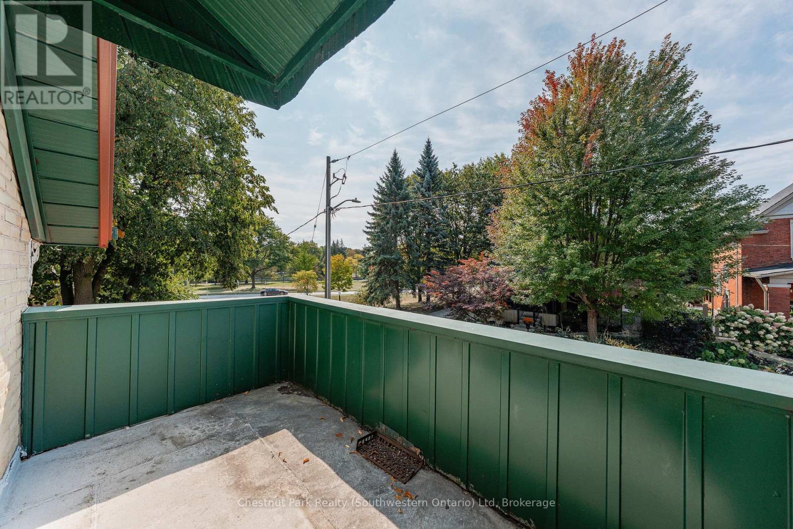 6 Theresa Street, Kitchener, Ontario  N2G 1M1 - Photo 23 - X12415278
