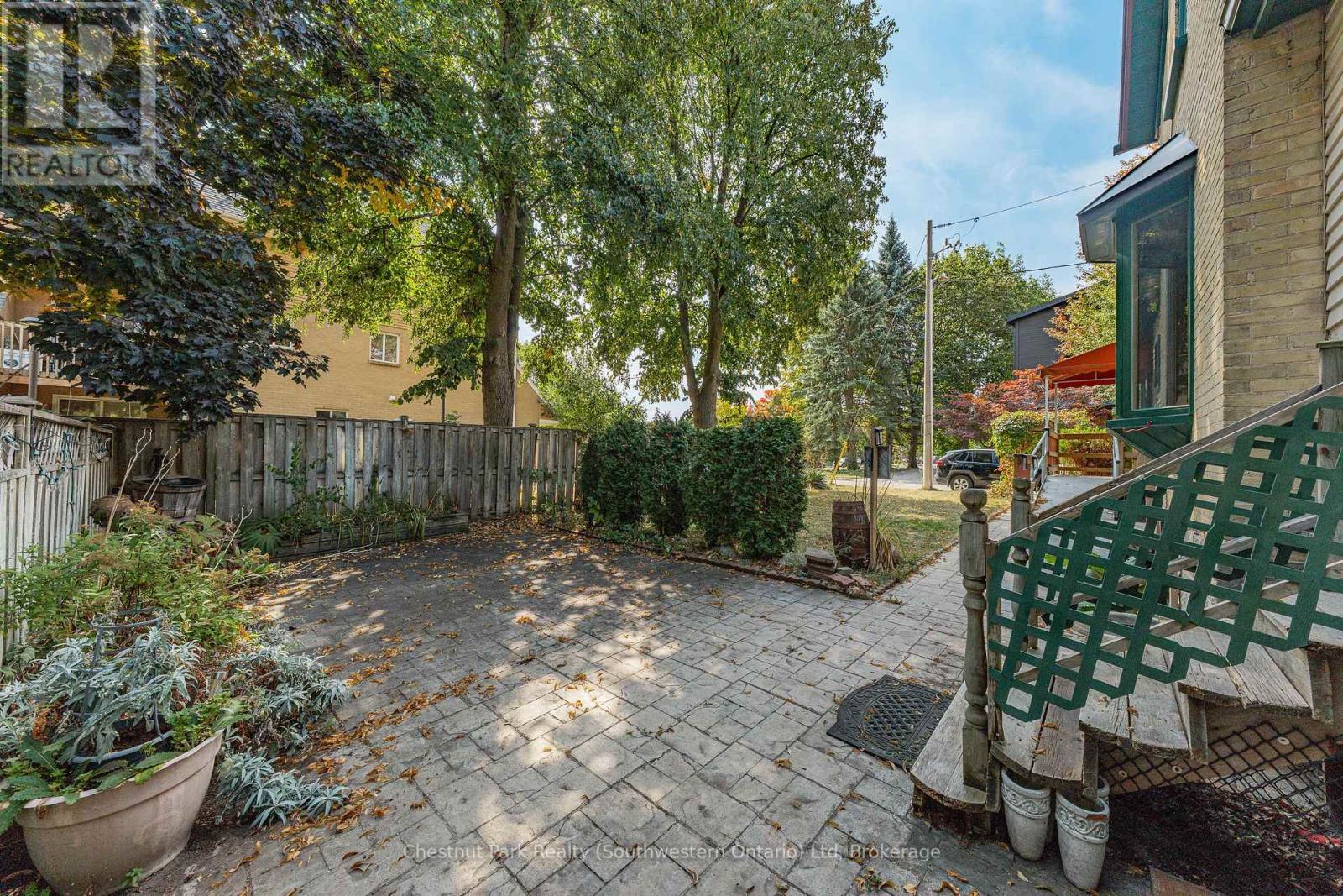 6 Theresa Street, Kitchener, Ontario  N2G 1M1 - Photo 30 - X12415278