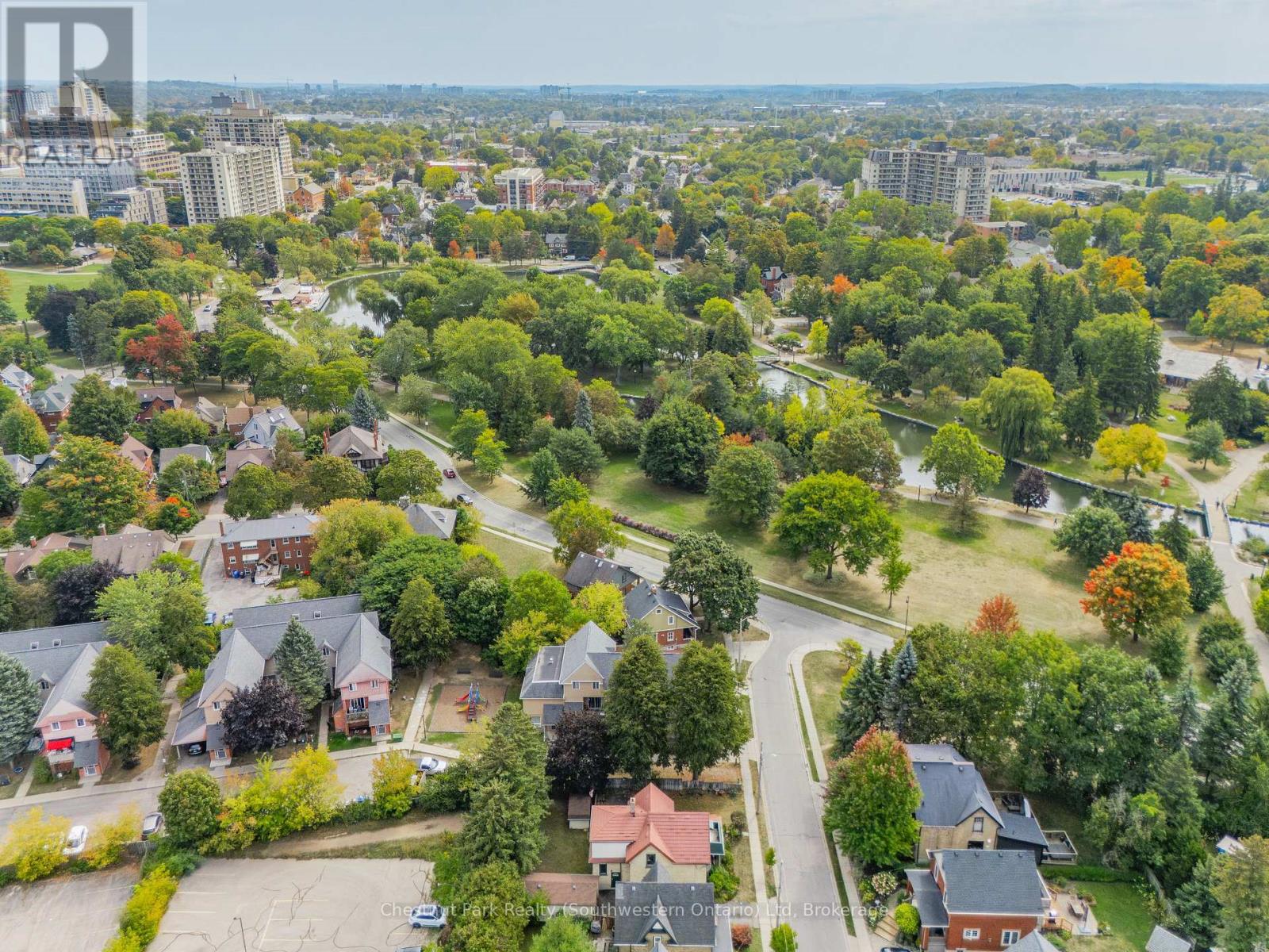 6 Theresa Street, Kitchener, Ontario  N2G 1M1 - Photo 42 - X12415278