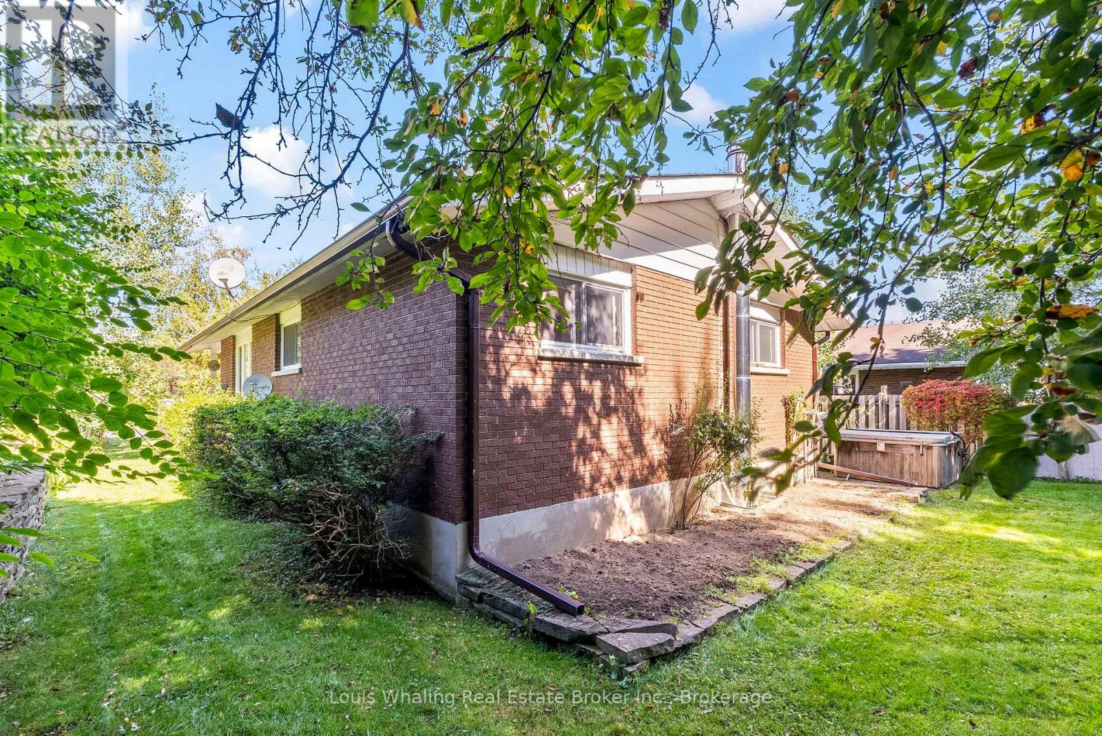 61 8th Street, Hanover, Ontario  N4N 1J1 - Photo 21 - X12415338