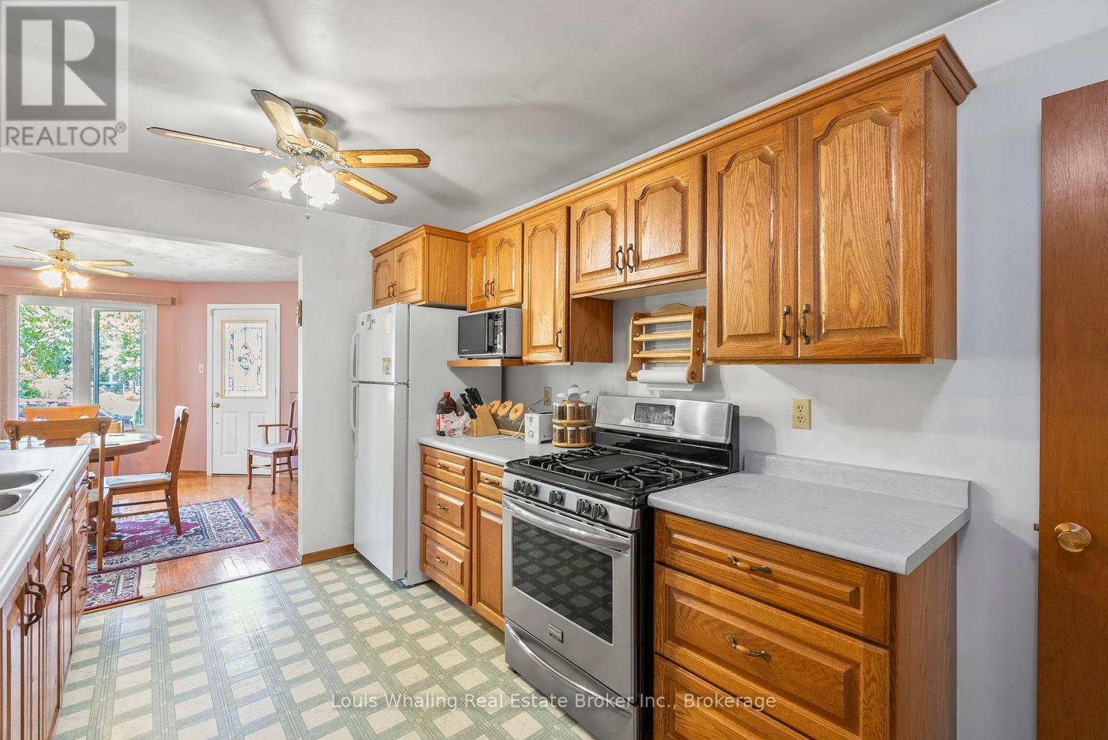 61 8th Street, Hanover, Ontario  N4N 1J1 - Photo 9 - X12415338