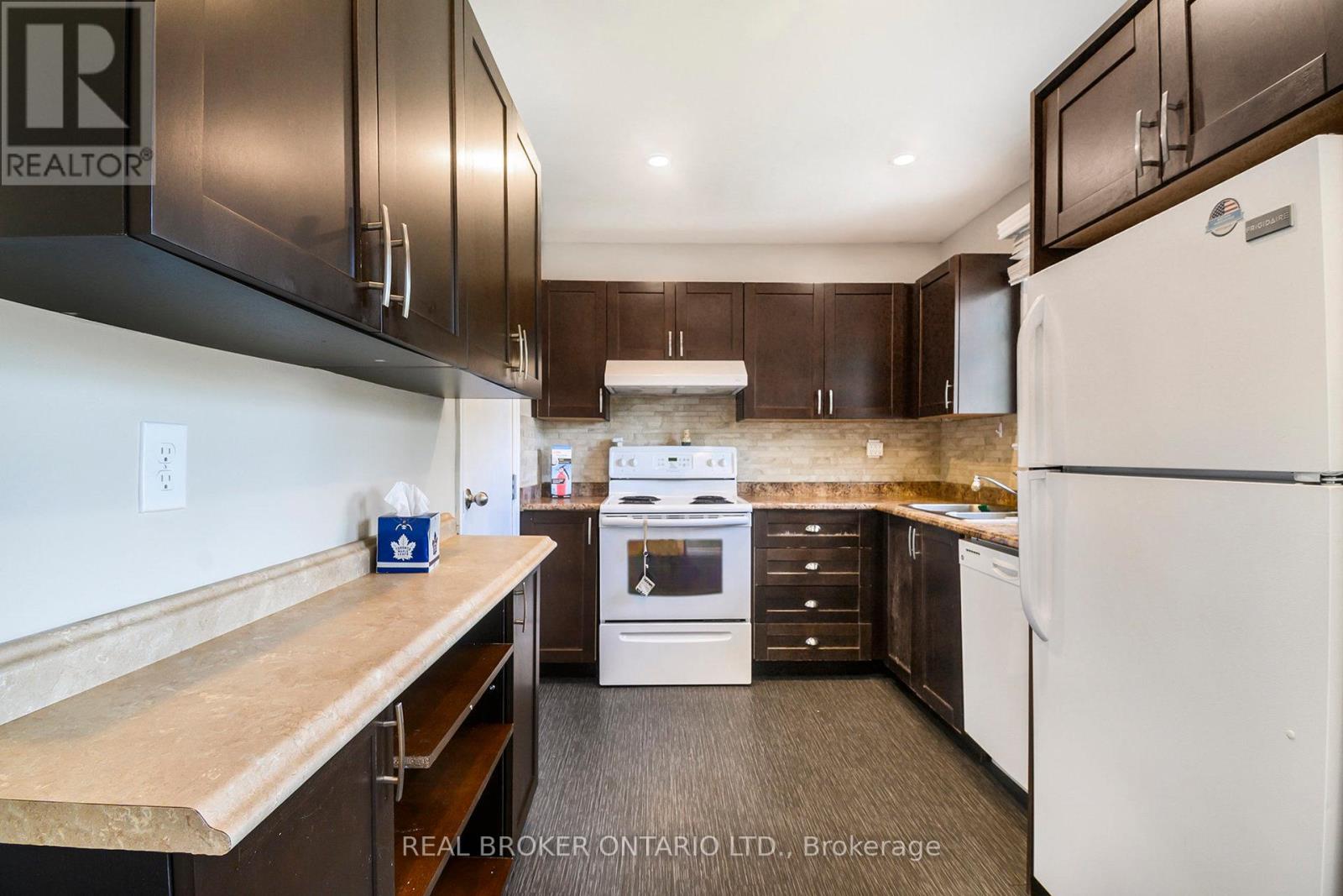 1981 Haig Drive, Ottawa, Ontario  K1G 2J9 - Photo 11 - X12415269