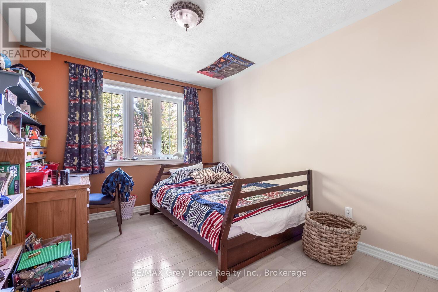 958 Highland Street, Saugeen Shores, Ontario  N0H 2C2 - Photo 25 - X12415358