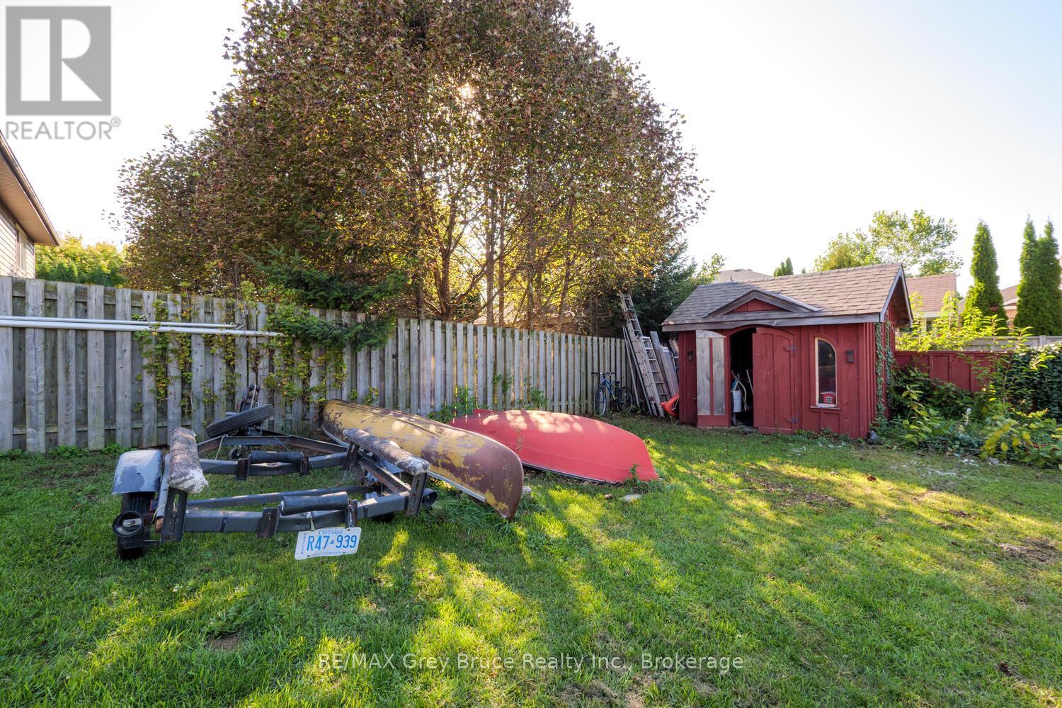 958 Highland Street, Saugeen Shores, Ontario  N0H 2C2 - Photo 38 - X12415358