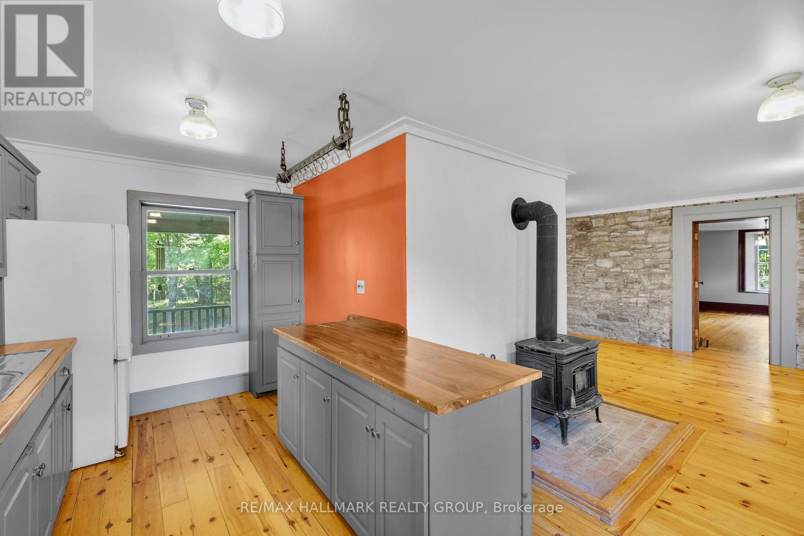 30 Ballycanoe Road, Front Of Yonge, Ontario  K0E 1R0 - Photo 20 - X12415312