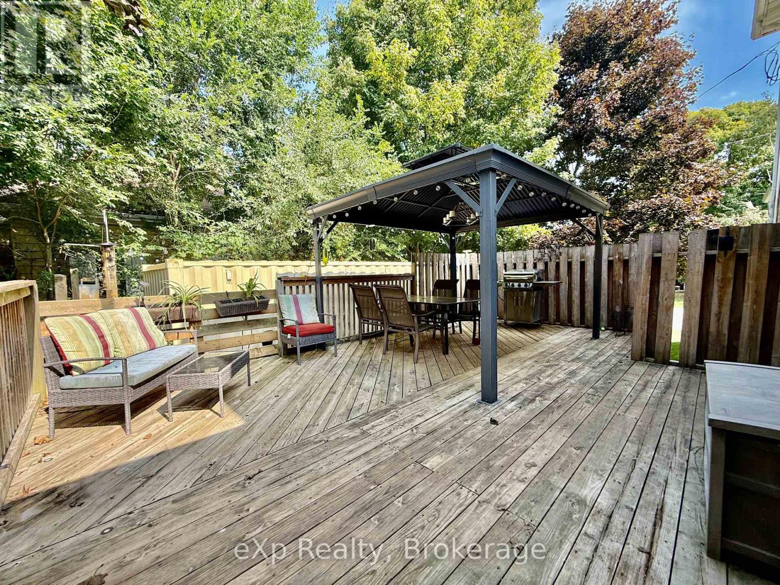 507 Mary Street, Brockton, Ontario  N0G 2V0 - Photo 14 - X12415392