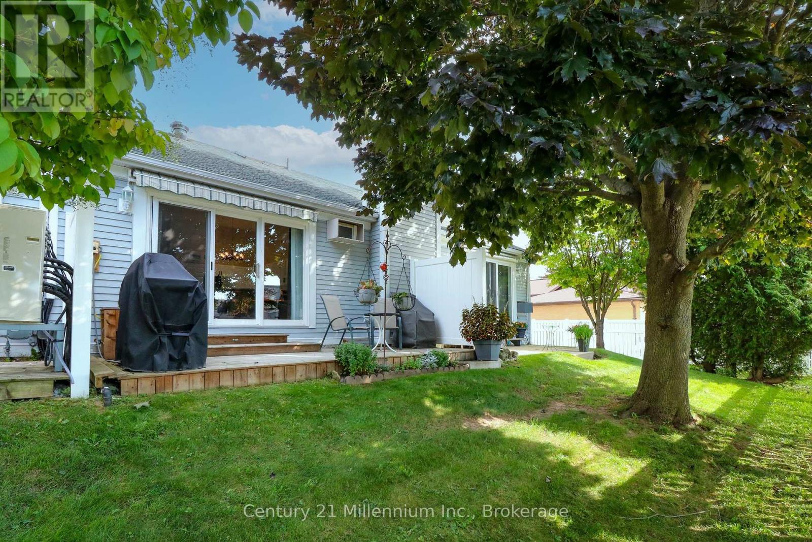 7 - 83 Victoria Street, Meaford, Ontario  N4L 1R4 - Photo 4 - X12415401