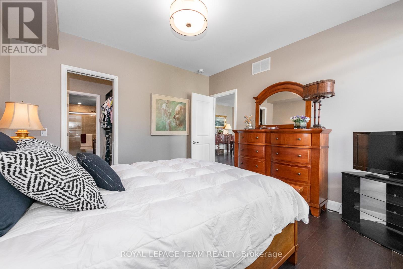 302 - 190 Boundstone Way, Ottawa, Ontario  K2T 0M9 - Photo 28 - X12415336