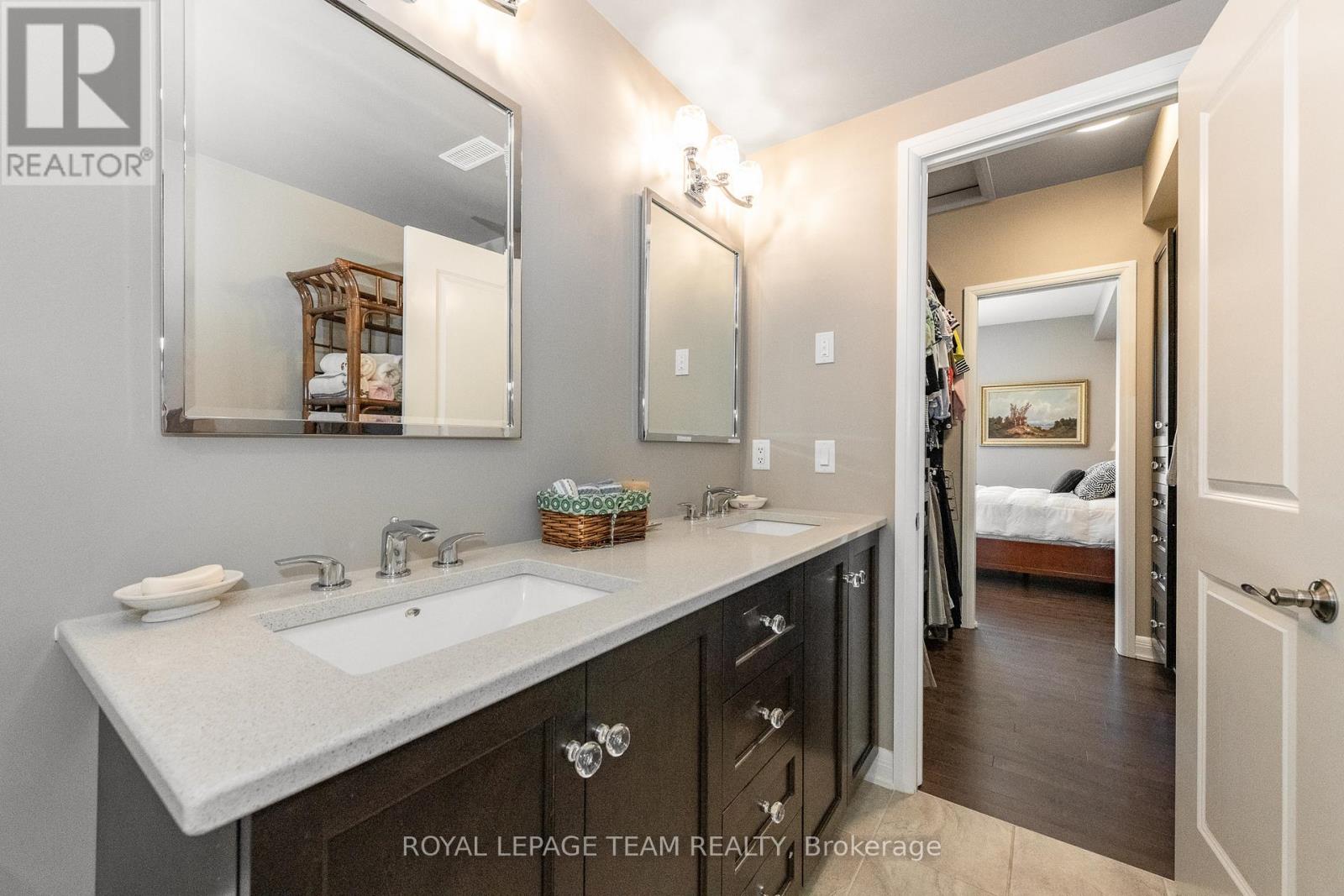 302 - 190 Boundstone Way, Ottawa, Ontario  K2T 0M9 - Photo 32 - X12415336