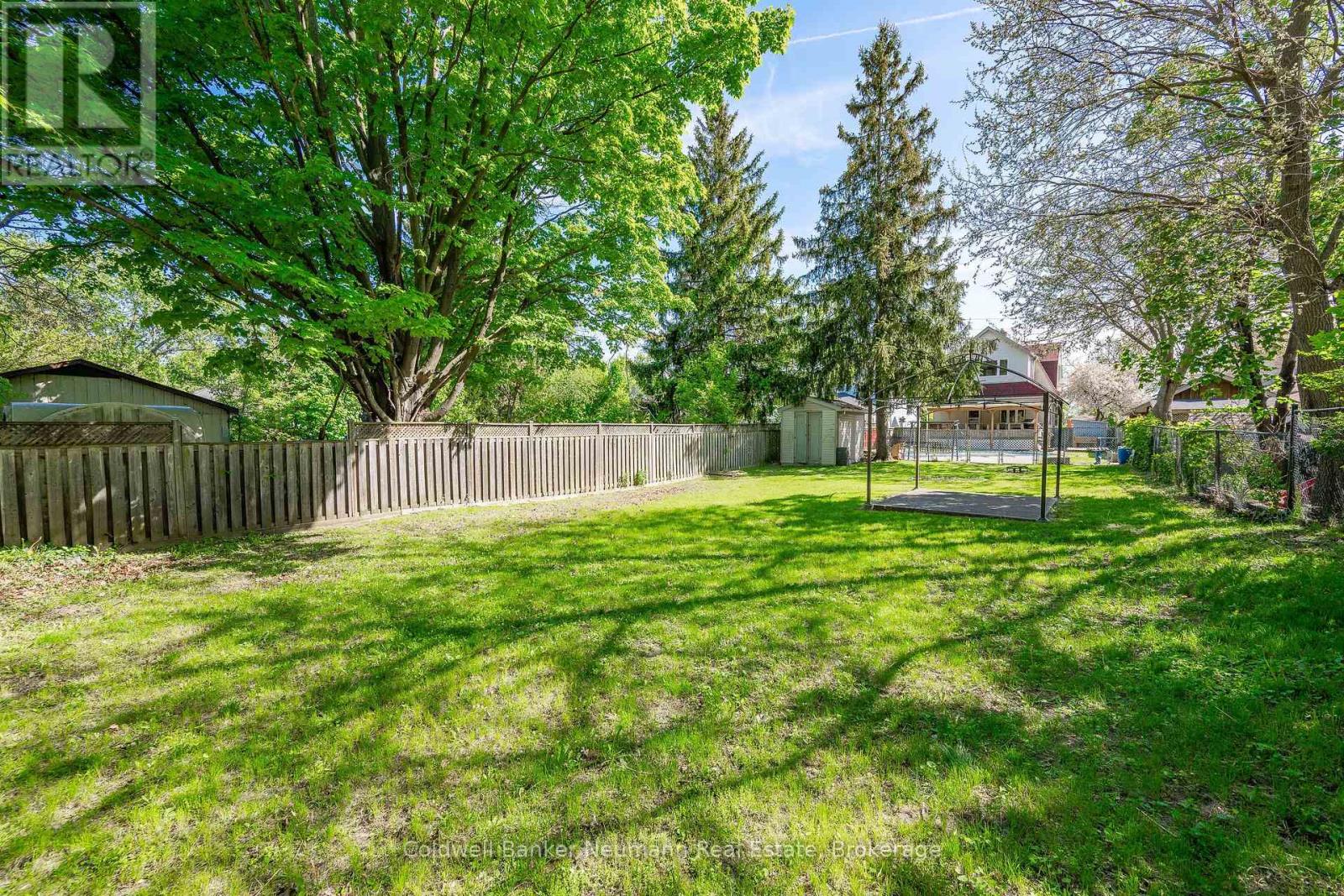 73 Terrace Hill Street, Brantford, Ontario  N3R 1G2 - Photo 30 - X12415404