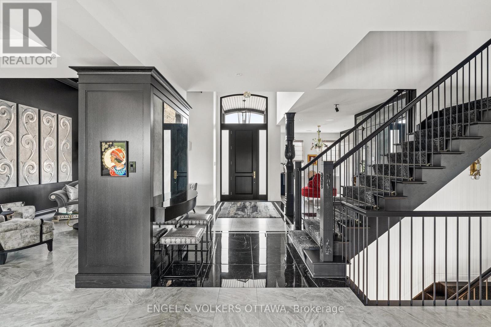 151 Winding Way E, Ottawa, Ontario  K2C 3H1 - Photo 24 - X12415343