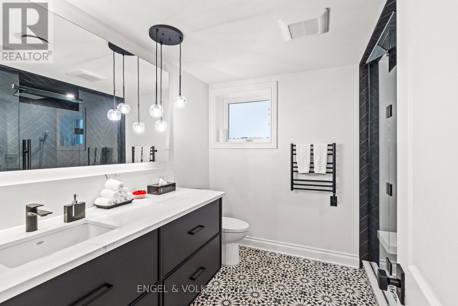 151 Winding Way E, Ottawa, Ontario  K2C 3H1 - Photo 30 - X12415343