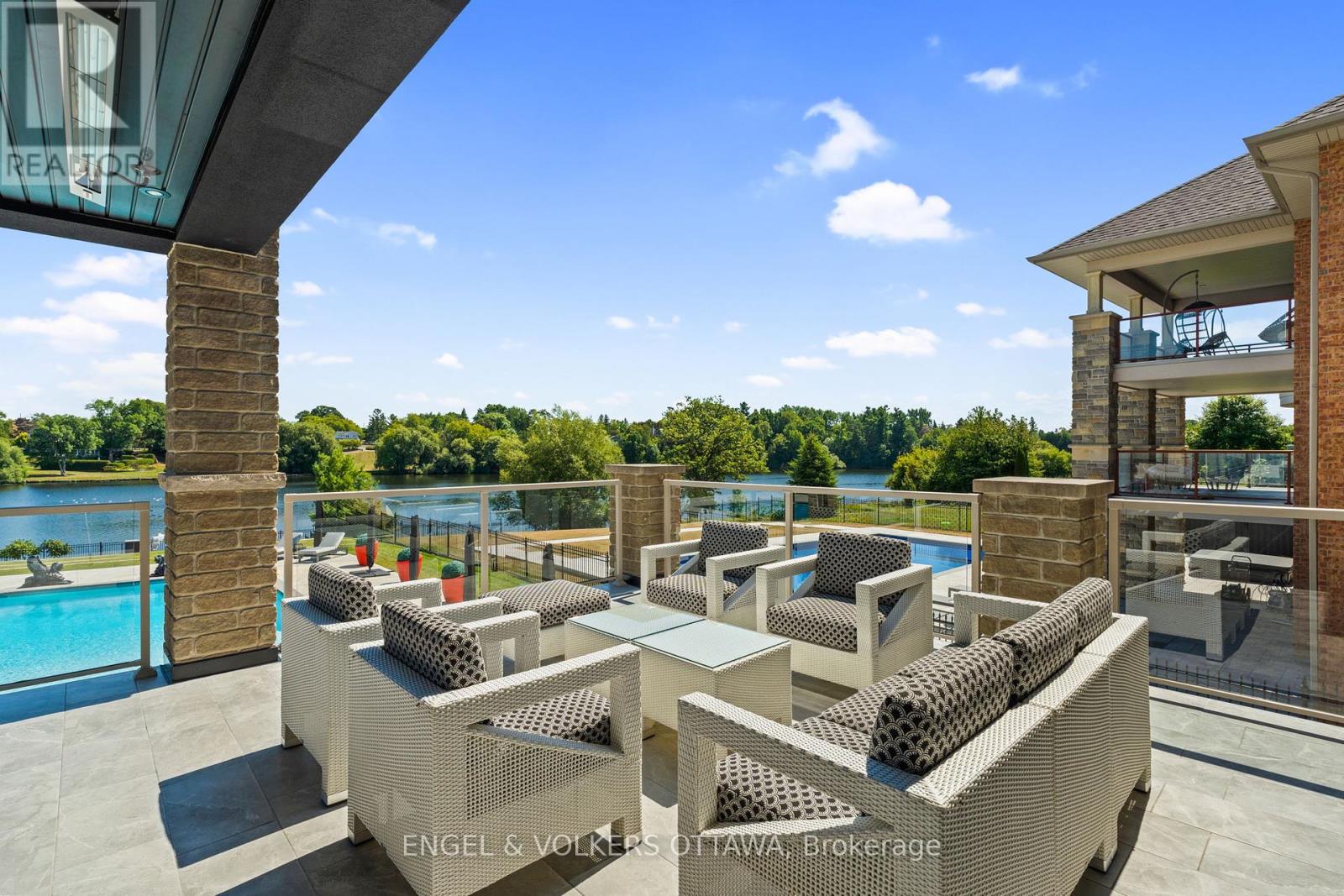151 Winding Way E, Ottawa, Ontario  K2C 3H1 - Photo 48 - X12415343