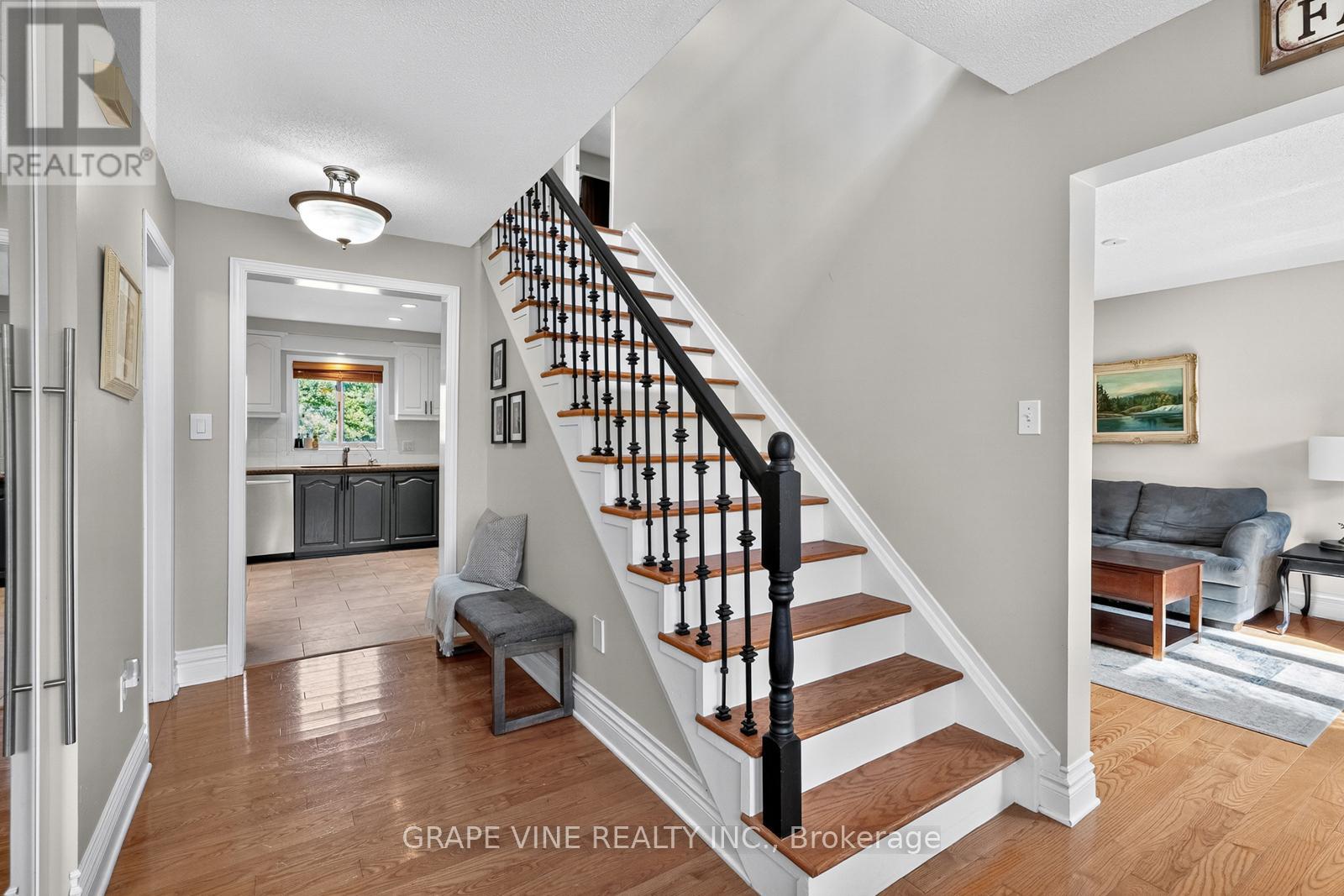 1366 Cornfield Crescent, Ottawa, Ontario  K4P 1E6 - Photo 6 - X12415357