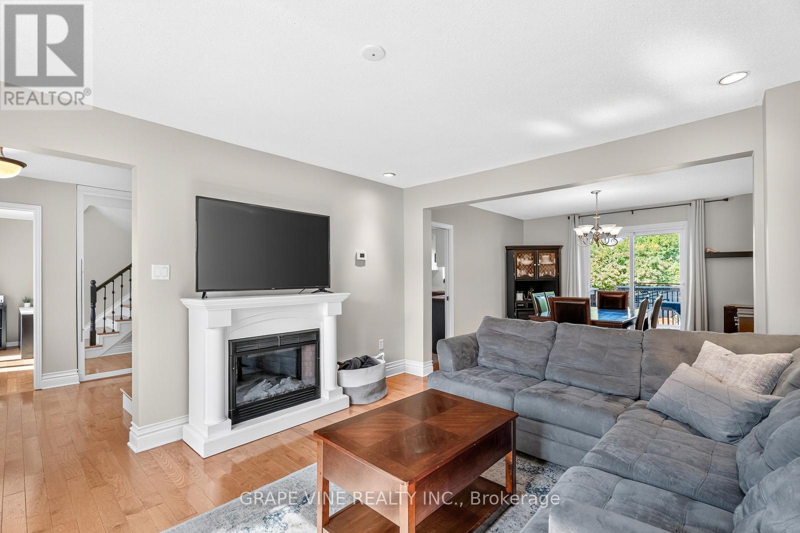 1366 Cornfield Crescent, Ottawa, Ontario  K4P 1E6 - Photo 9 - X12415357