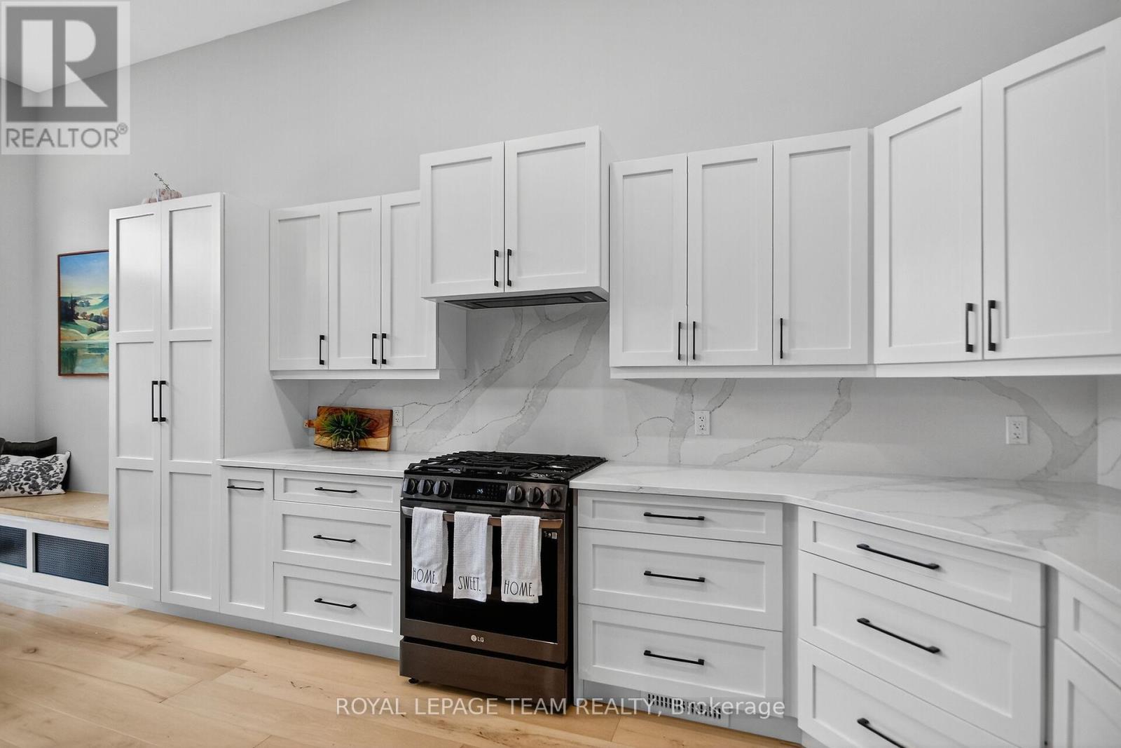 128 Chenoa Way, Ottawa, Ontario  K2J 0M2 - Photo 17 - X12415387