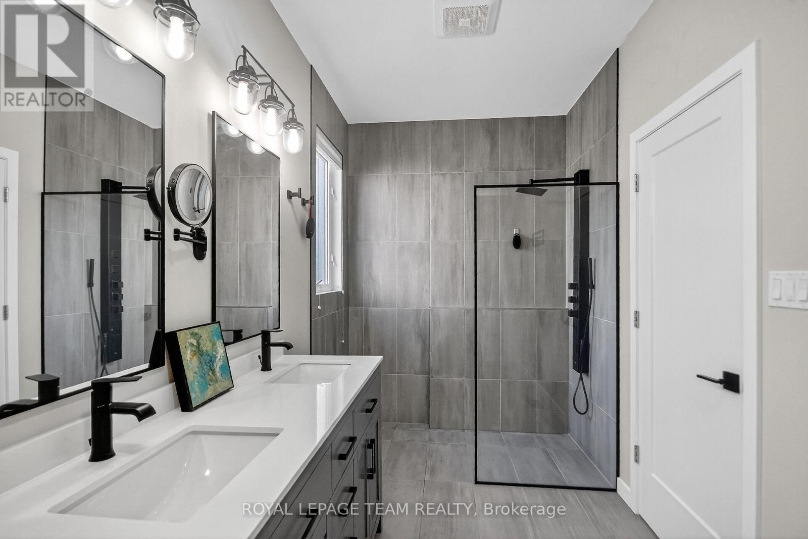 128 Chenoa Way, Ottawa, Ontario  K2J 0M2 - Photo 25 - X12415387