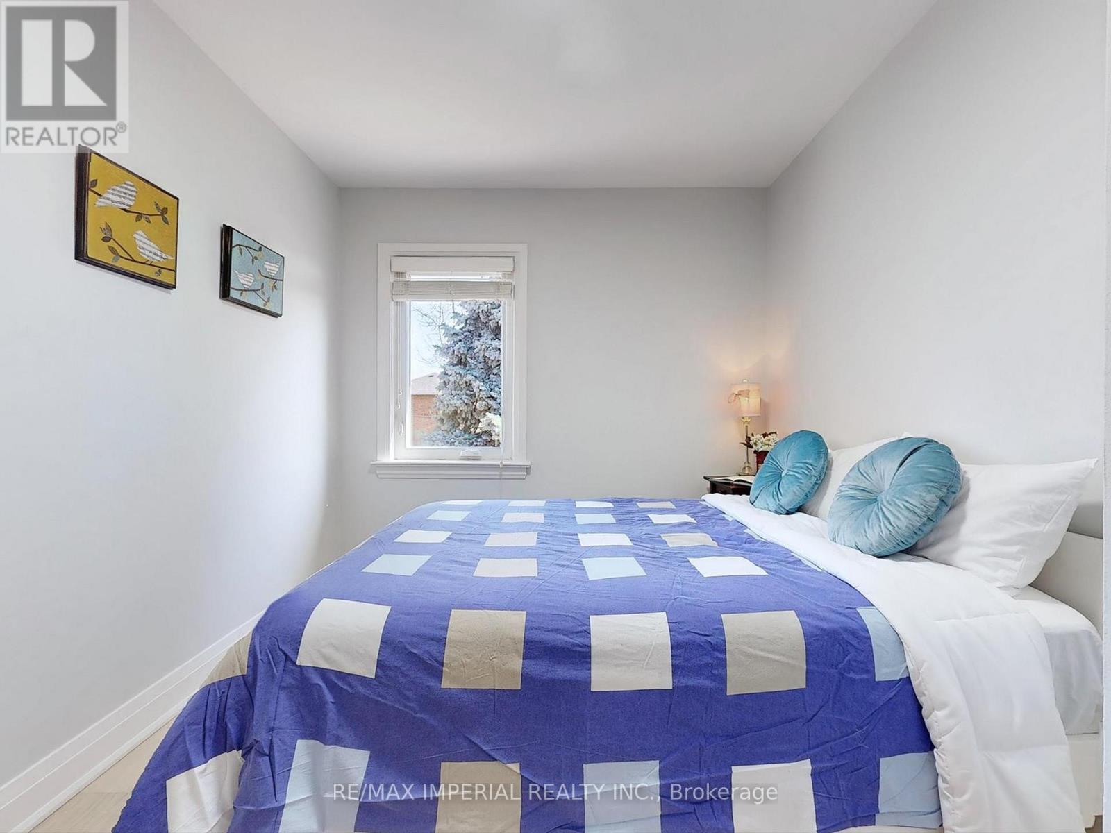 9 Lesmount Avenue, Toronto, Ontario  M4J 3V5 - Photo 24 - E12415173