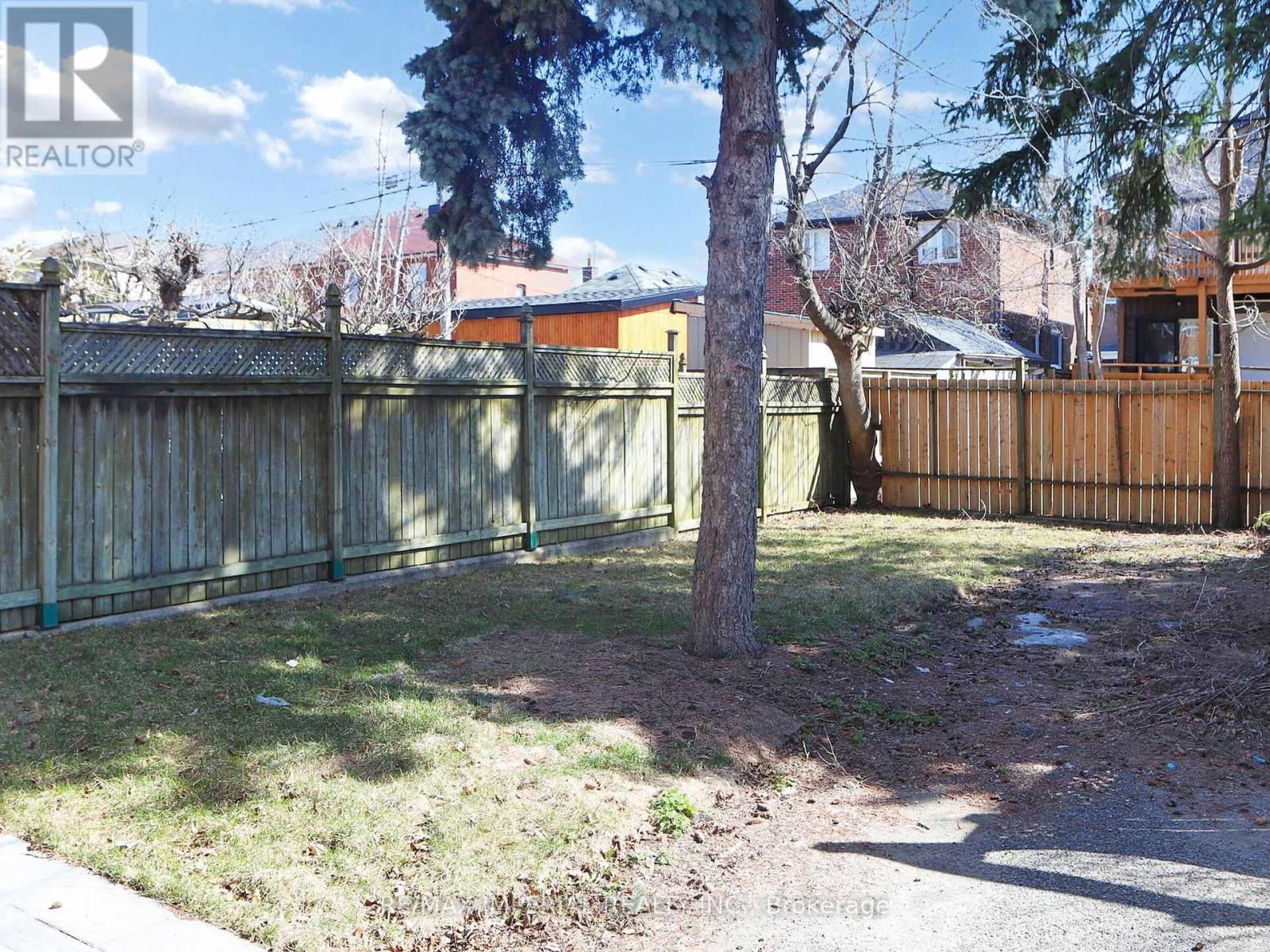 9 Lesmount Avenue, Toronto, Ontario  M4J 3V5 - Photo 41 - E12415173