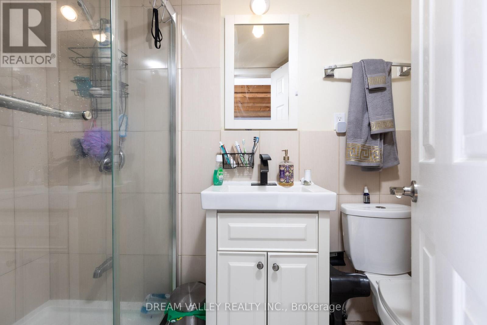 107 Commonwealth Avenue, Toronto, Ontario  M1K 4K6 - Photo 11 - E12415228