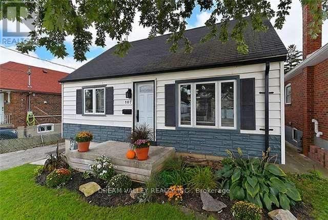 107 Commonwealth Avenue, Toronto, Ontario  M1K 4K6 - Photo 2 - E12415228
