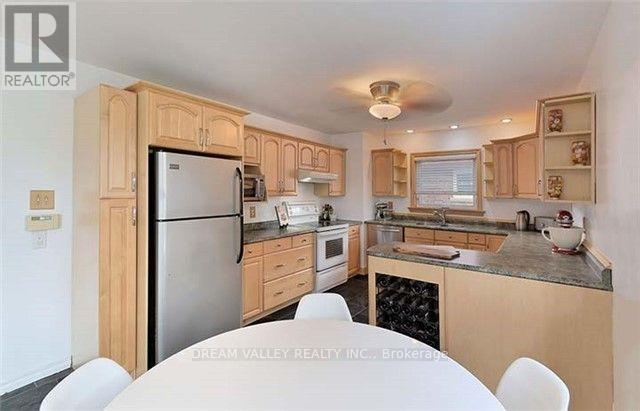 107 Commonwealth Avenue, Toronto, Ontario  M1K 4K6 - Photo 4 - E12415228