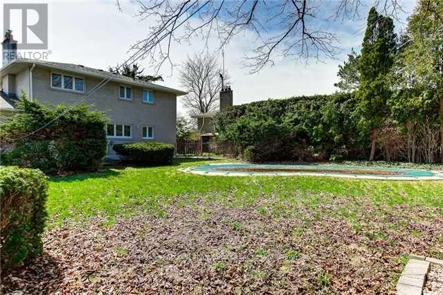 6 Greenyards Drive, Toronto, Ontario  M2M 2R6 - Photo 13 - C12414910