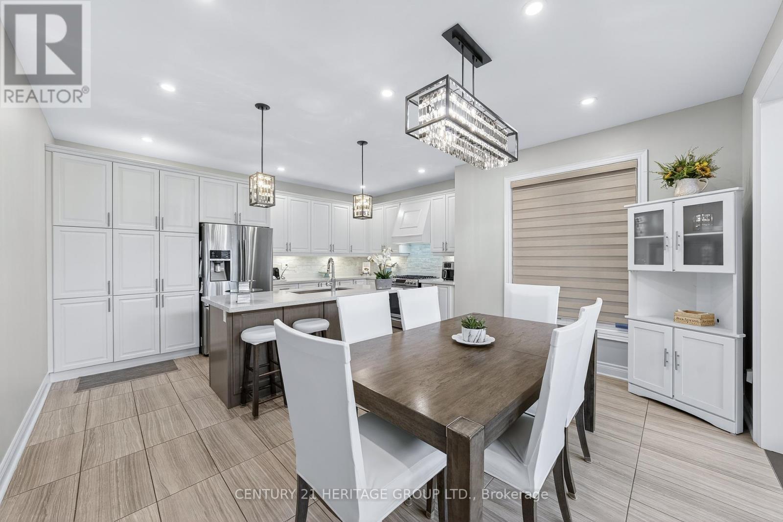 90 Gibson Circle, Bradford West Gwillimbury, Ontario  L3Z 0W9 - Photo 10 - N12404662