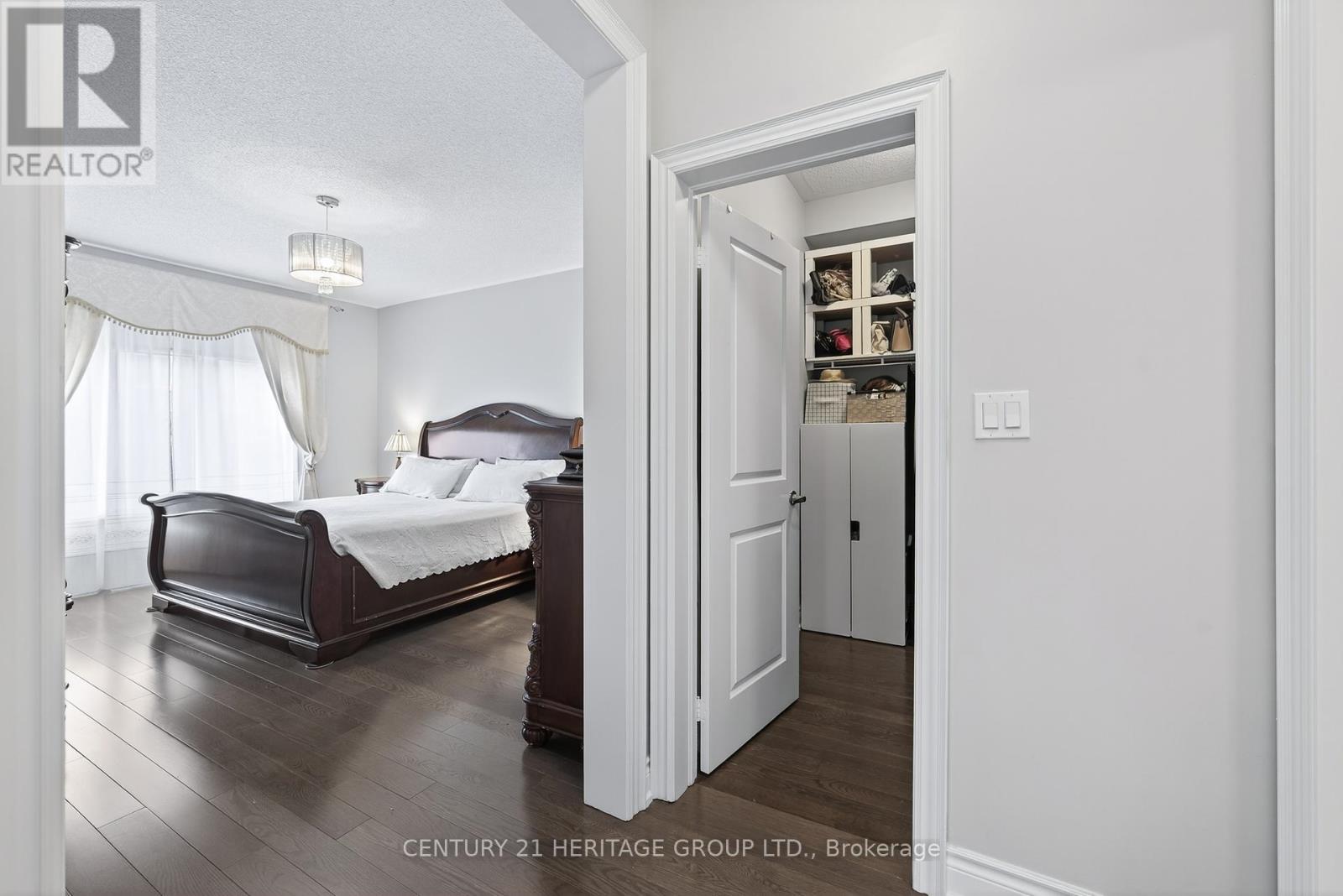 90 Gibson Circle, Bradford West Gwillimbury, Ontario  L3Z 0W9 - Photo 14 - N12404662