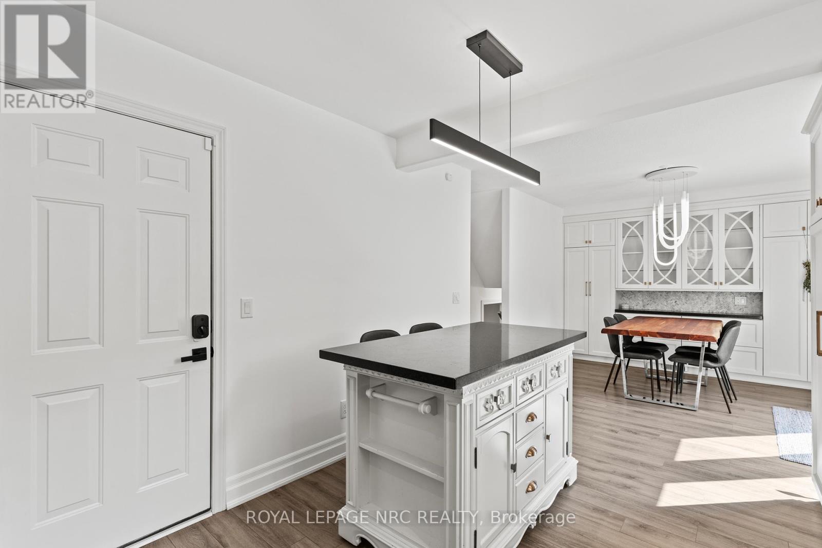 33 Broadway Avenue, St. Catharines, Ontario  L2M 1M3 - Photo 15 - X12415328