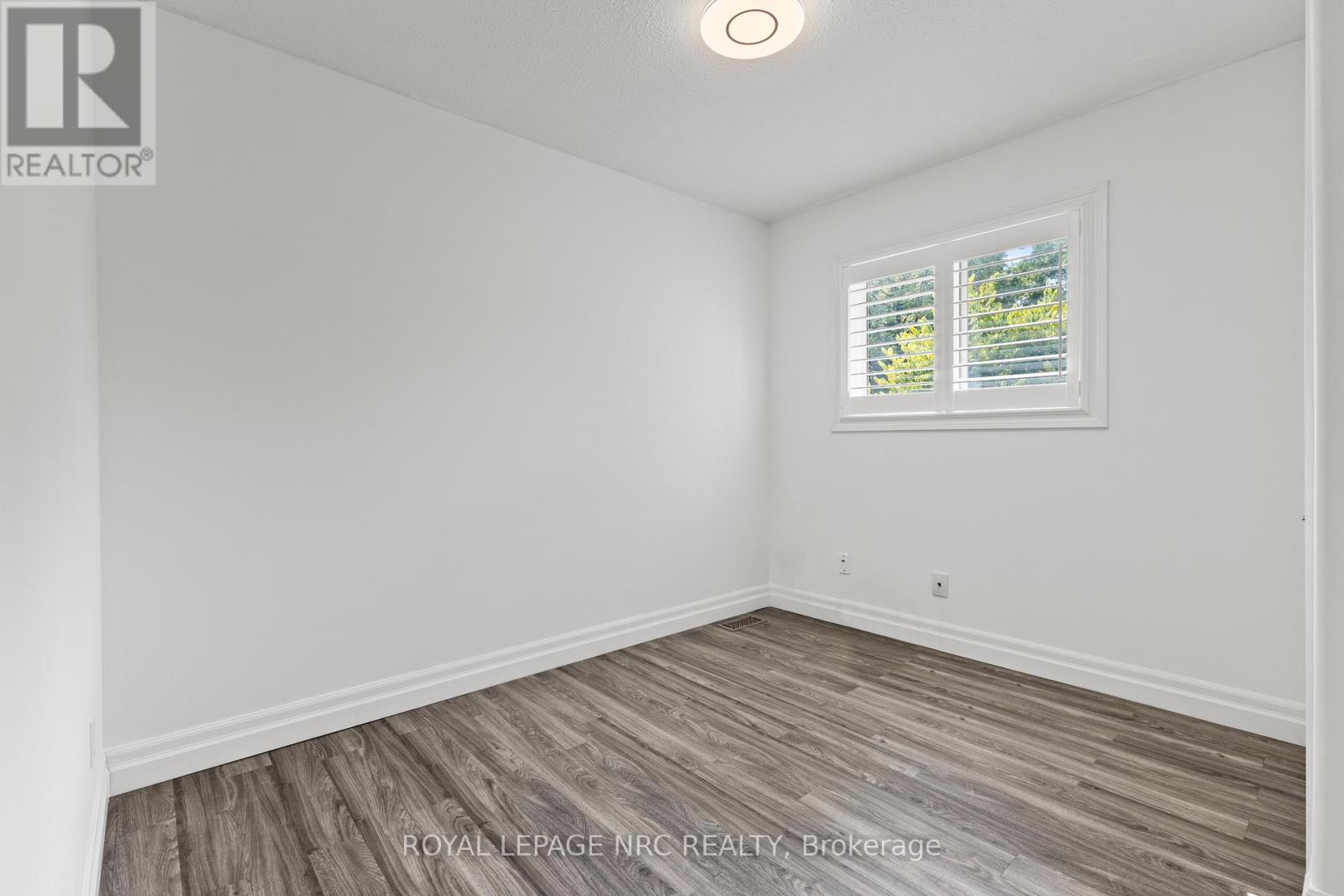 33 Broadway Avenue, St. Catharines, Ontario  L2M 1M3 - Photo 18 - X12415328