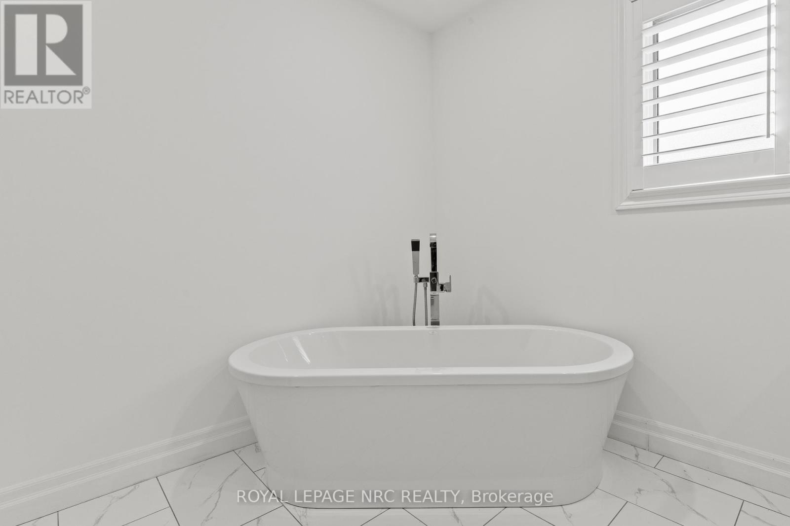 33 Broadway Avenue, St. Catharines, Ontario  L2M 1M3 - Photo 21 - X12415328