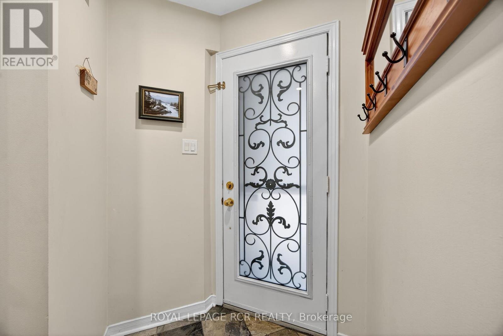 165 Bonny Meadows Drive, Aurora, Ontario  L4G 6N1 - Photo 4 - N12415232
