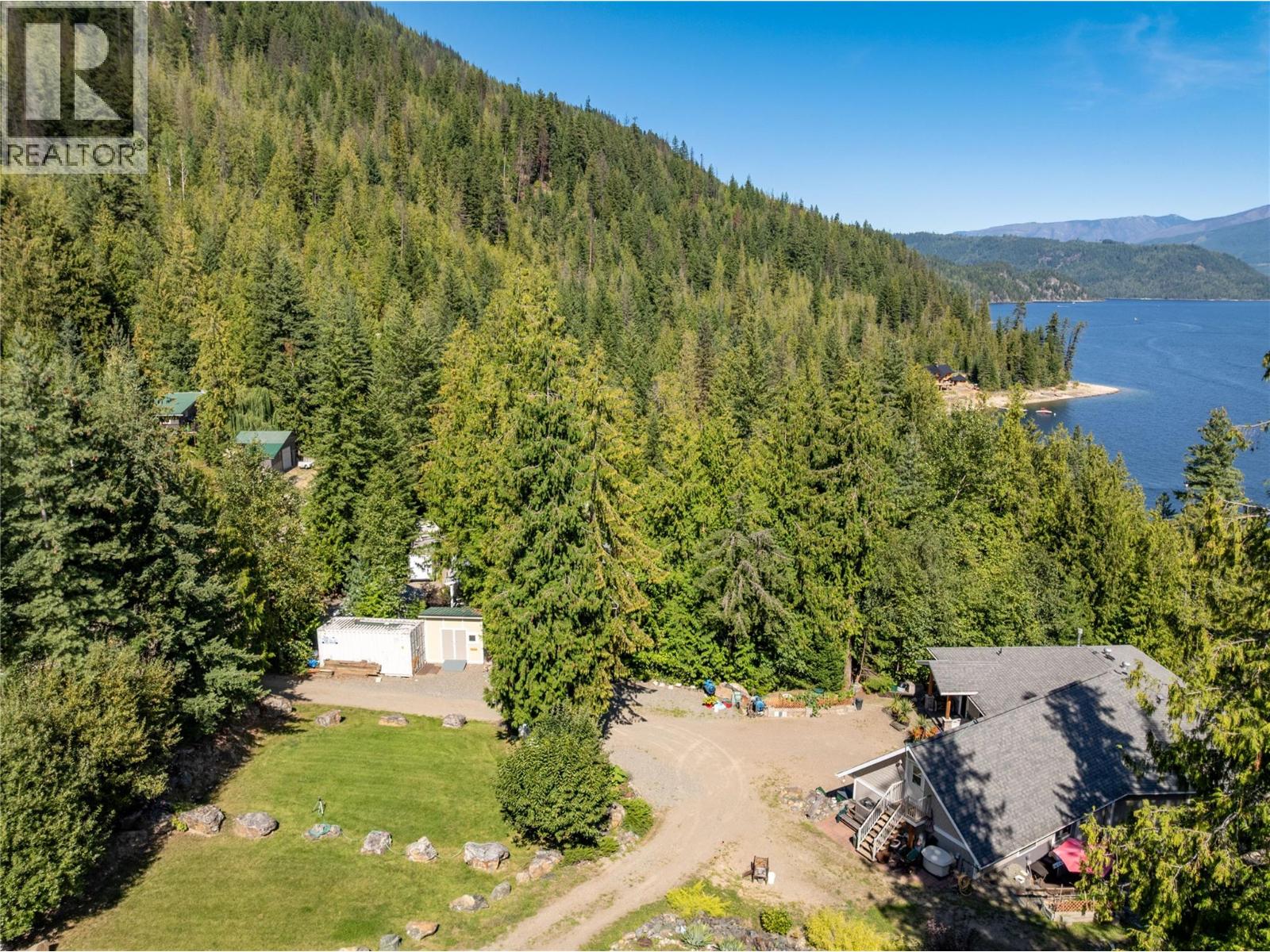 8734 & 8738 Squilax Anglemont Road, St. Ives, British Columbia  V0E 1M9 - Photo 11 - 10336709