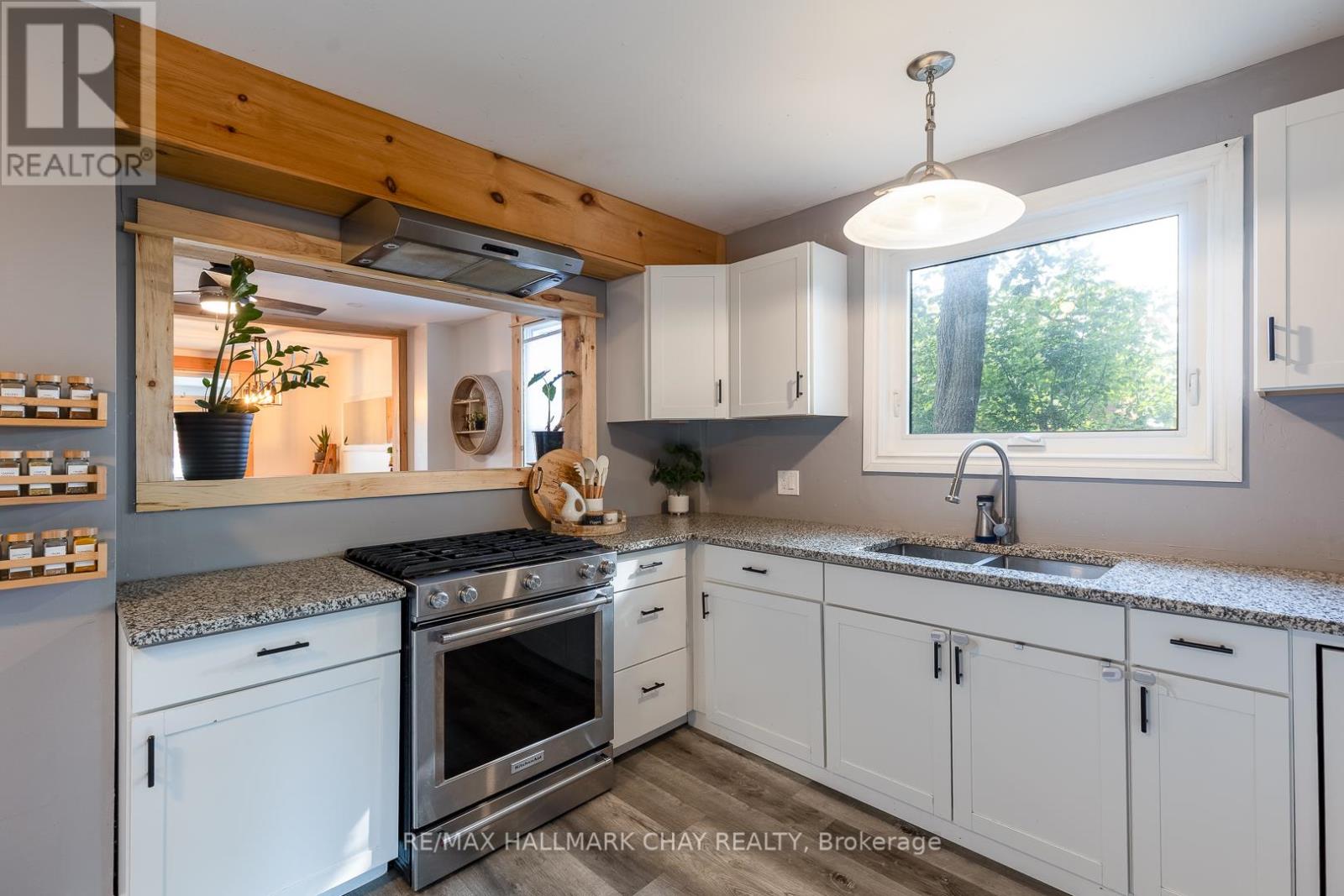 109 Borland Street E, Orillia, Ontario  L3V 2B8 - Photo 11 - S12415199