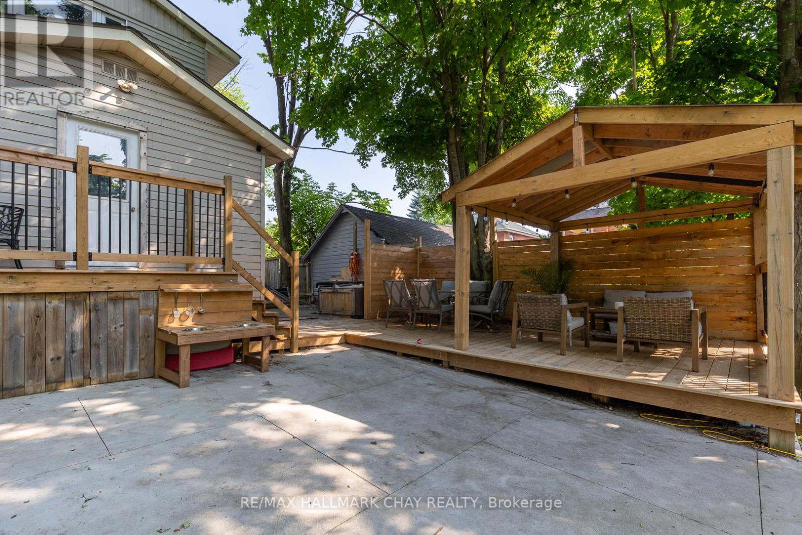 109 Borland Street E, Orillia, Ontario  L3V 2B8 - Photo 21 - S12415199