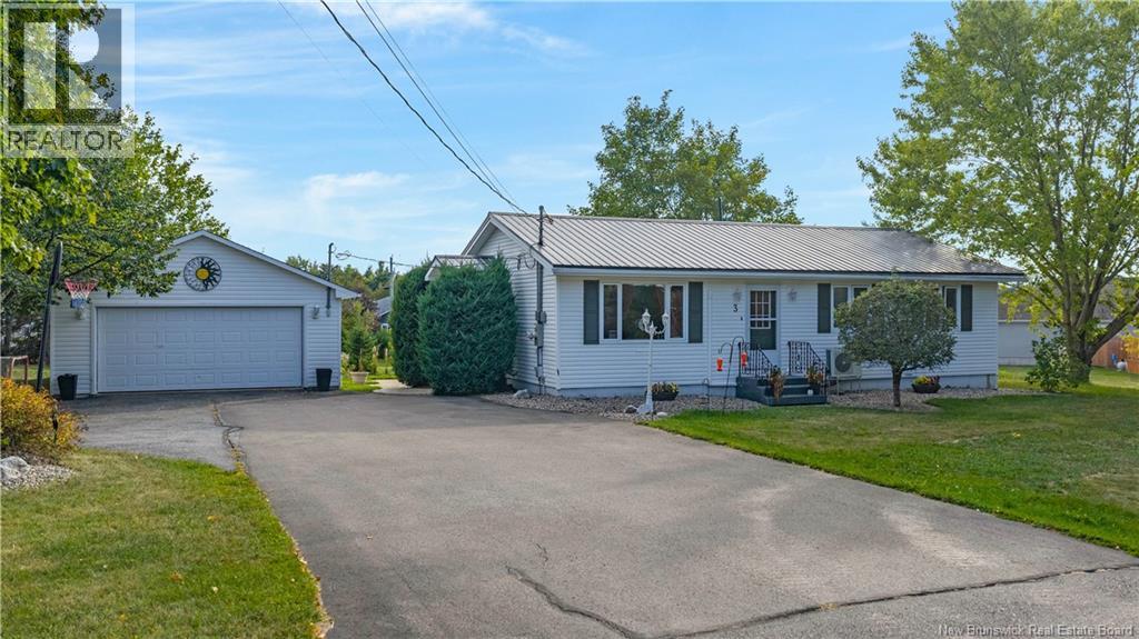 3 Meredith Drive, Sussex Corner, New Brunswick  E4E 2T8 - Photo 1 - NB127075