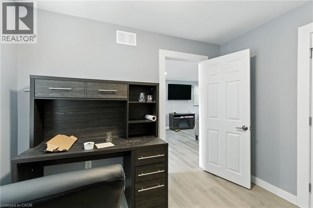 74 East 14th Street, Hamilton, Ontario  L9A 4B5 - Photo 16 - 40771443