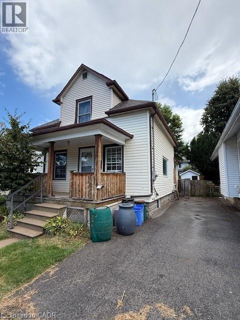 4 Marquis Street, St. Catharines, Ontario  L2R 4Y6 - Photo 2 - 40771452
