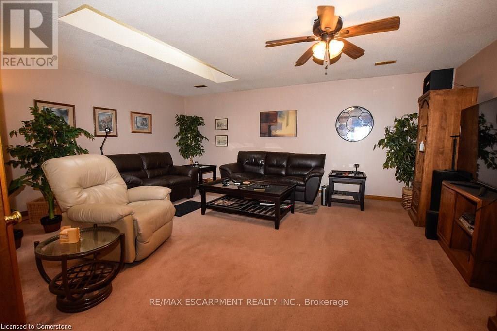 120 Parkdale Avenue N, Hamilton, Ontario  L8H 5W9 - Photo 34 - X12294570