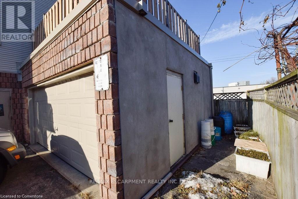 120 Parkdale Avenue N, Hamilton, Ontario  L8H 5W9 - Photo 48 - X12294570