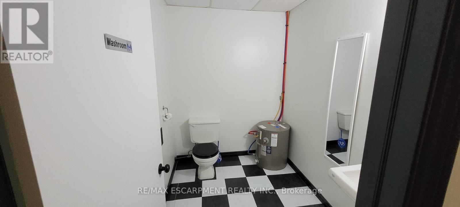 120 Parkdale Avenue N, Hamilton, Ontario  L8H 5W9 - Photo 23 - X12294570