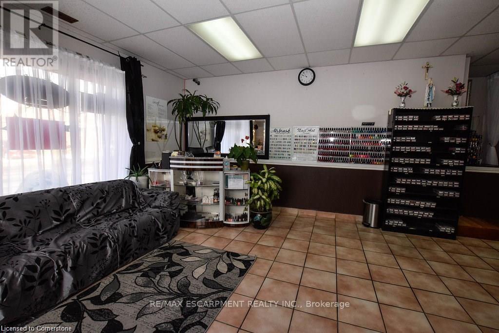 120 Parkdale Avenue N, Hamilton, Ontario  L8H 5W9 - Photo 30 - X12294570