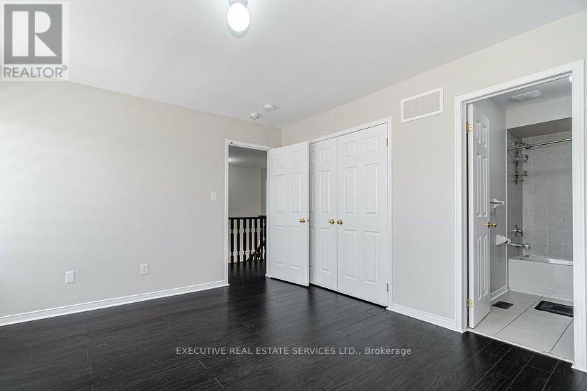 36 Cookview Drive, Brampton (Sandringham-Wellington), Ontario  L6R 3T6 - Photo 15 - W12392099