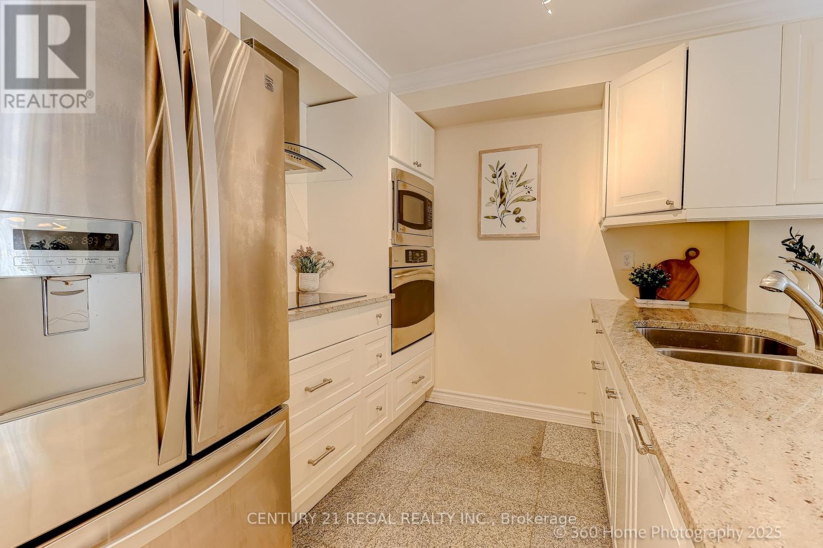 308 - 2267 Lake Shore Boulevard W, Toronto, Ontario  M8V 3X2 - Photo 3 - W12415211