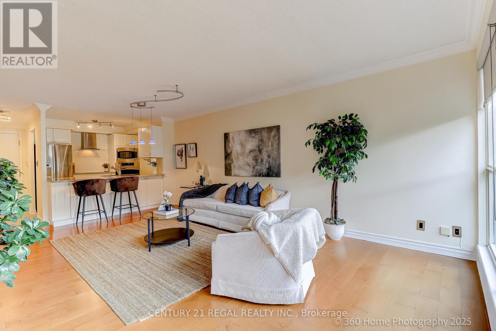 308 - 2267 Lake Shore Boulevard W, Toronto, Ontario  M8V 3X2 - Photo 7 - W12415211