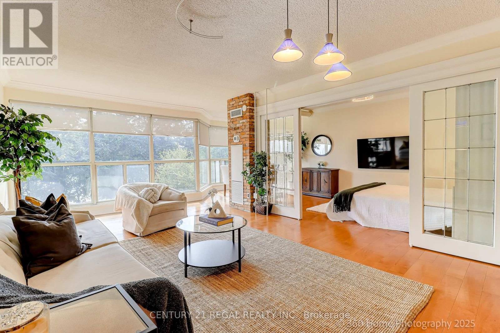 308 - 2267 Lake Shore Boulevard W, Toronto, Ontario  M8V 3X2 - Photo 8 - W12415211